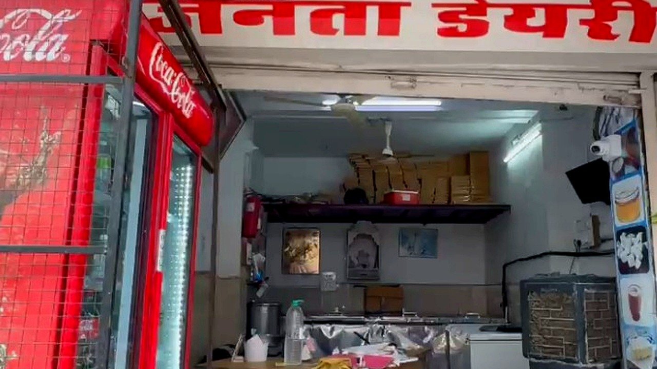 कोटा: दादाबाड़ी में दिनदहाड़े बाइक चोरी, सीसीटीवी फुटेज में कैद हुआ बदमाश