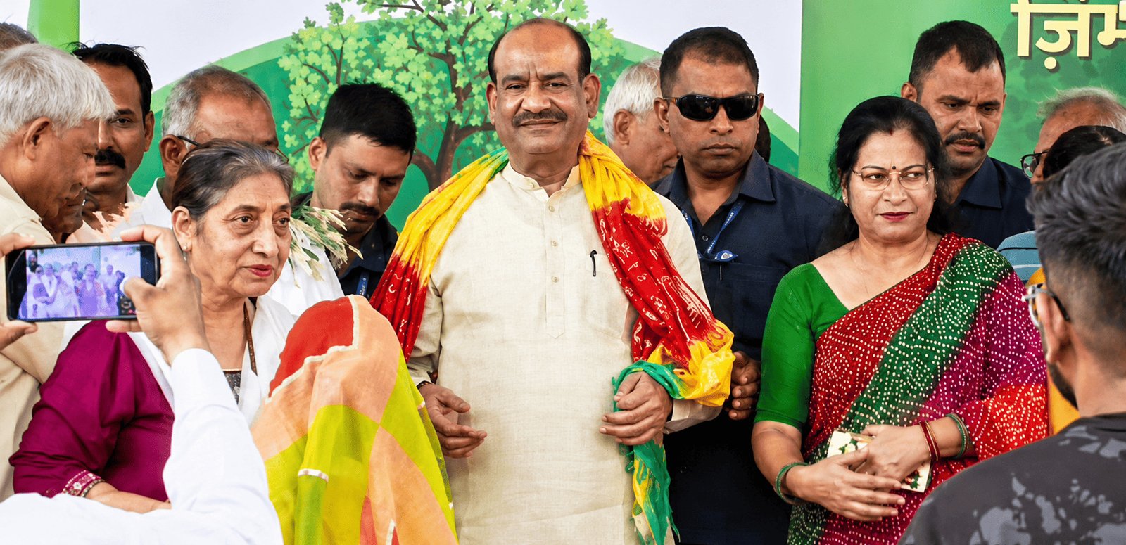 लोकसभा अध्यक्ष ओम बिरला का कोटा दौरा, आरके पुरम में ‘एक पेड़ मां के नाम’ अभियान में लिया भाग