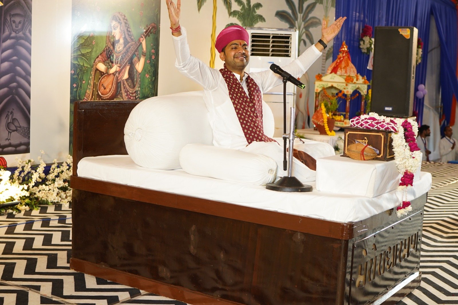 भगवान को श्रद्धा से दिया गया थोड़ा भी अर्पण कई गुना होकर लौटता है : श्री पं. रवि जी गौतम