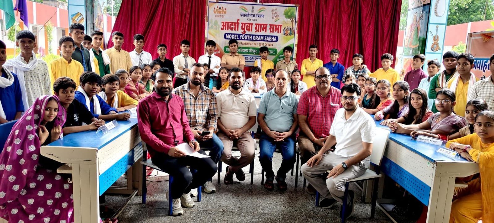 लोकतांत्रिक मूल्यों, नेतृत्व क्षमता, सामाजिक उत्तरदायित्व एवं ग्राम पंचायत की कार्यप्रणाली के प्रति जागरुकता जरूरी