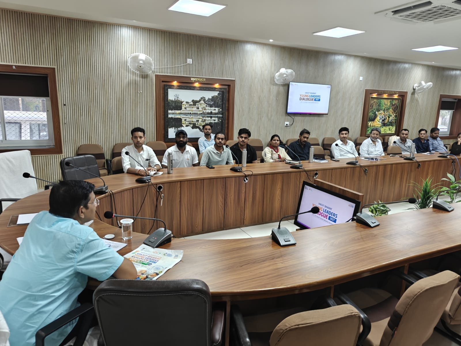 युवाओं के विचारों को मिलेगा राष्ट्रीय मंच, प्रधानमंत्री से संवाद का भी अवसर