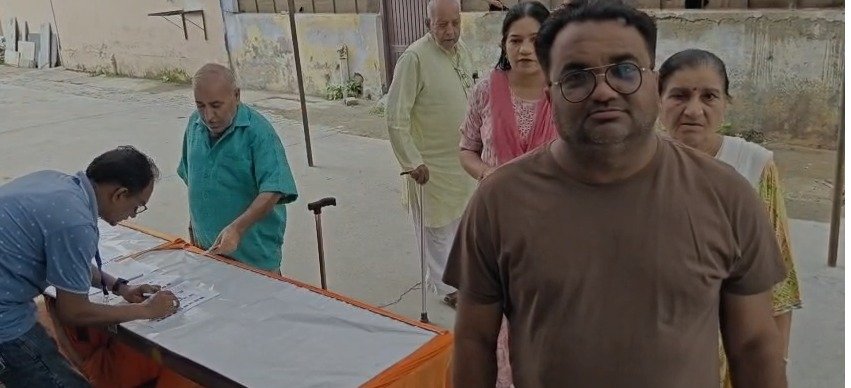 तीन बूथों पर पुनर्मतदान शुरू, सुरक्षा के कड़े इंतजाम