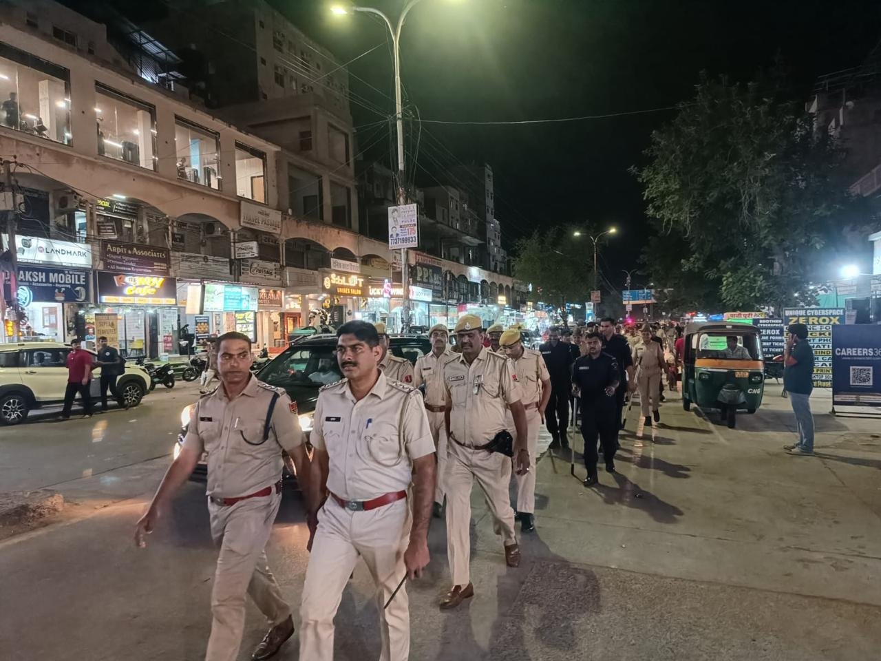 कोटा के कोचिंग एरिया में पुलिस का बड़ा फ्लैग मार्च: 8 पावर बाइक ज़ब्त, 2 गिरफ्तार