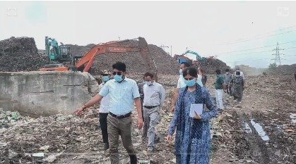 लिगेसी वेस्ट निस्तारण में देरी पर संवेदक को नोटिस, निगम आयुक्त ने नांता में किया निरीक्षण