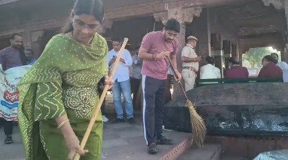किशोर सागर पर श्रमदान कर दिया स्वच्छता का संदेश, नगर निगम ने शुरू किया ‘स्वच्छता ही सेवा 2026’ अभियान
