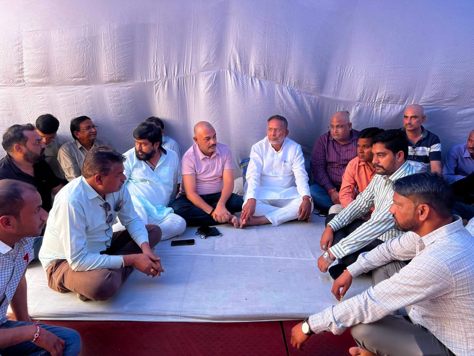 मंत्री नागर ने भाजपा नेता निर्मल मालव की माताजी को अर्पित की श्रृद्धांजलि