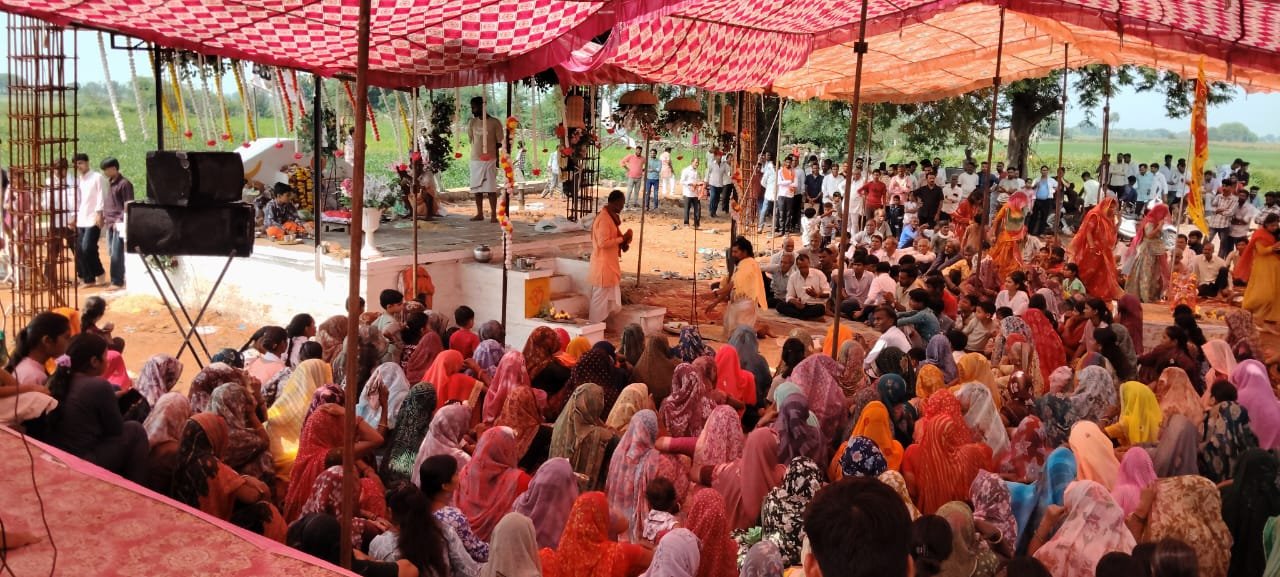 तेजा दशमी पर आस्था का सैलाब, भजनों और अलगोजा की धुनों से गूंजे गांव