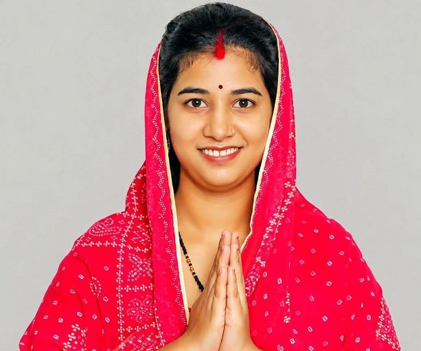 सबसे युवा महिला पार्षद बनीं प्रीति गोचर, कांग्रेस जिलाध्यक्ष के वार्ड में दर्ज की जीत