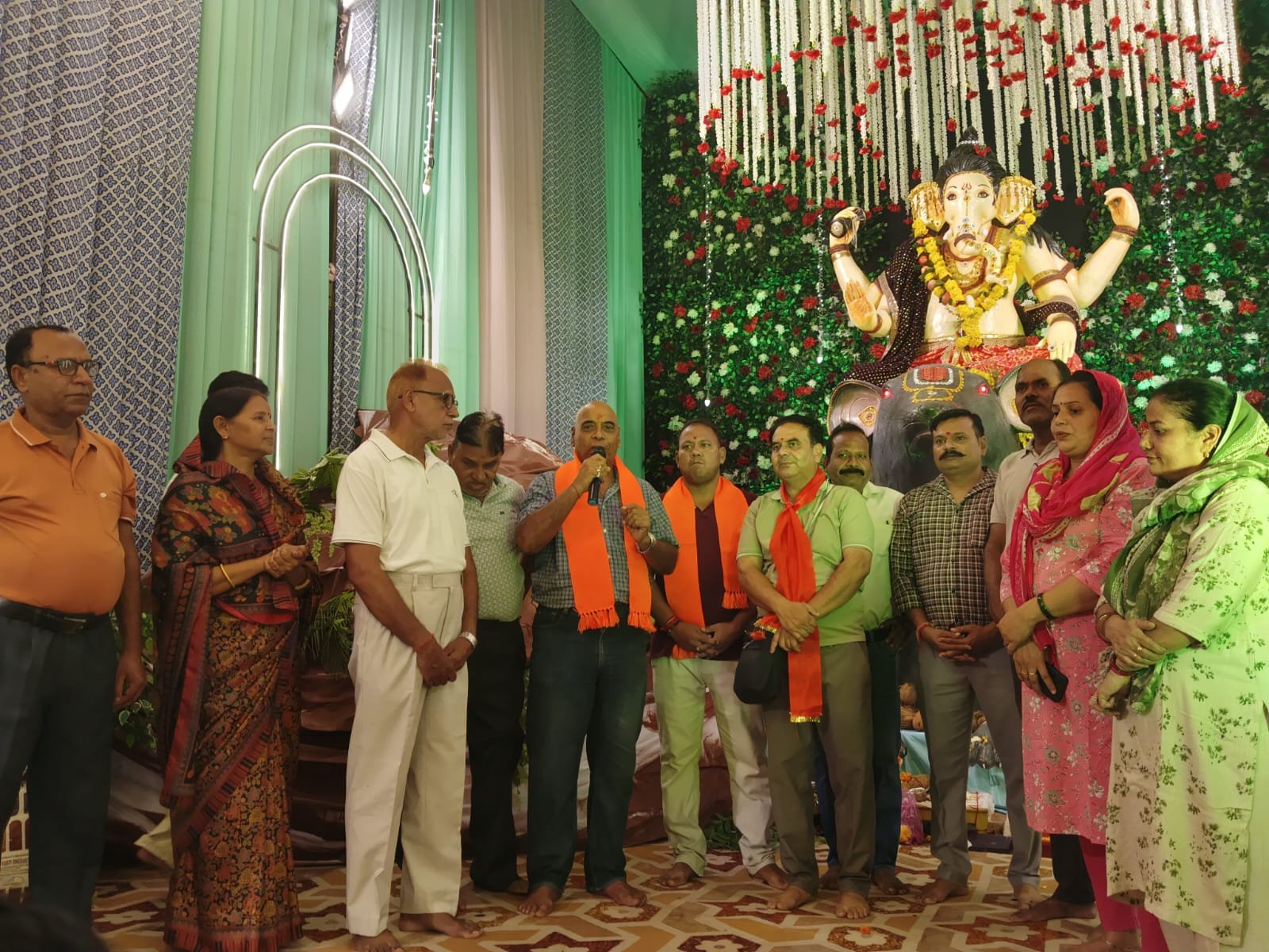 गणेश जी से बड़ी उनकी सवारी, गणपति महाराज हैं विघ्नहारी