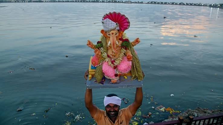 आस्था के साथ स्वच्छता और पर्यावरण संरक्षण का संकल्प लेकर हो गणेश विसर्जन