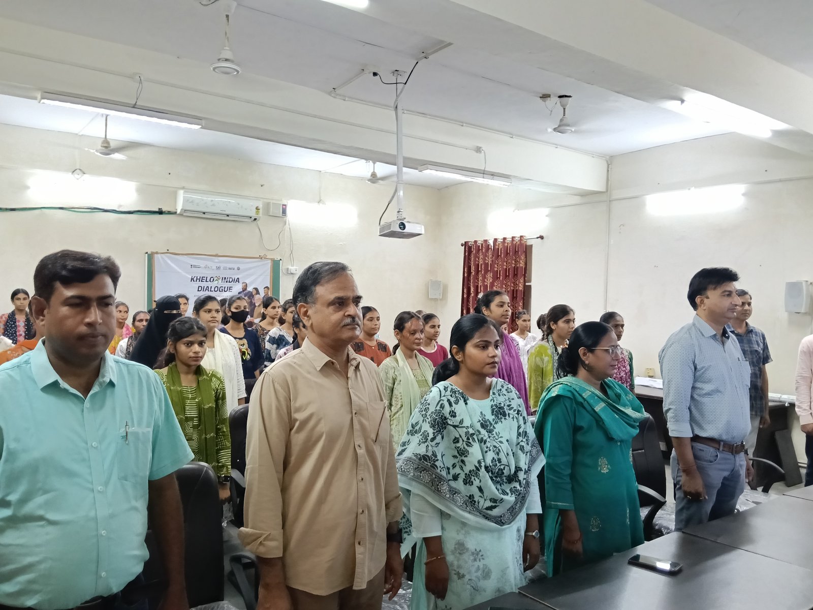 वंदे मातरम् के सामूहिक गायन से दिया राष्ट्रीय एकता और अखंडता का संदेश
