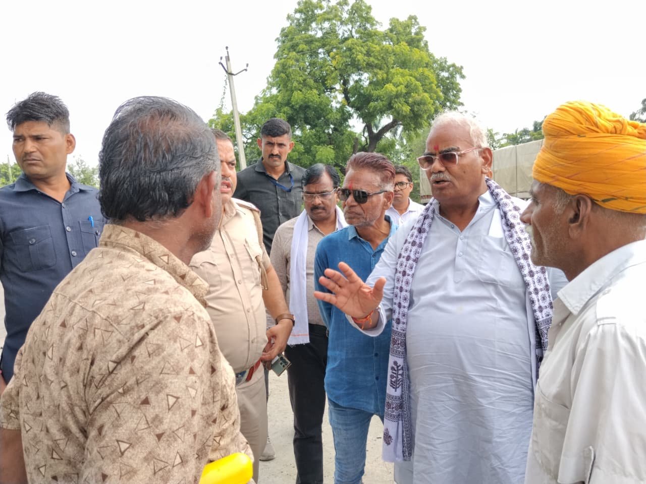 पदयात्रा में मंत्री दिलावर ने किया सफाई व्यवस्था का निरीक्षण, बीडीओ को जांच के निर्देश