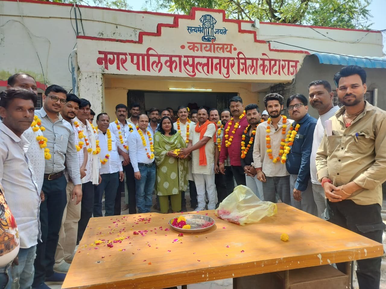 कांग्रेस पार्षदों का पालिका में स्वागत, जनसमस्याएं जल्द दूर करने की मांग
