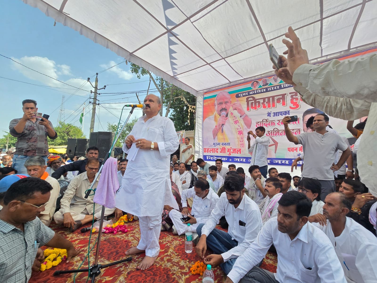 इटावा में किसान हुंकार रैली में गरजे प्रहलाद गुंजल, खाद-पानी को लेकर दी आंदोलन की चेतावनी