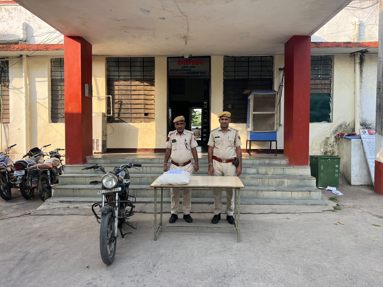 एनएच-52 की स्लिप रोड से 2.8 किलो गांजे के साथ आरोपी गिरफ्तार