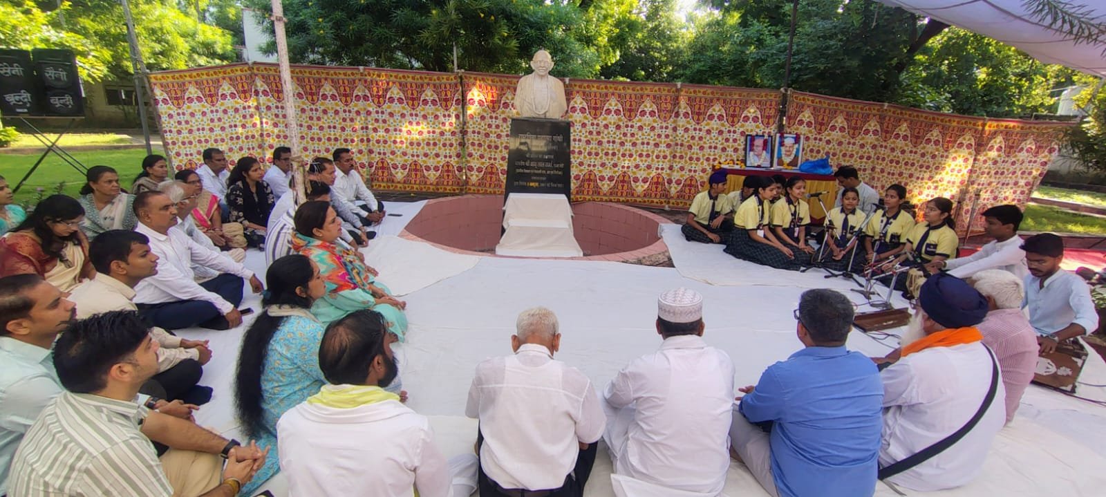 बूंदी में गांधी जयंती पर सर्वधर्म प्रार्थना सभा, प्रिय भजनों से गूंजा नॉलेज पार्क