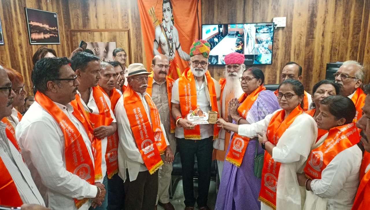 आर्य समाज ने उपमहापौर विवेक राजवंशी का किया अभिनंदन