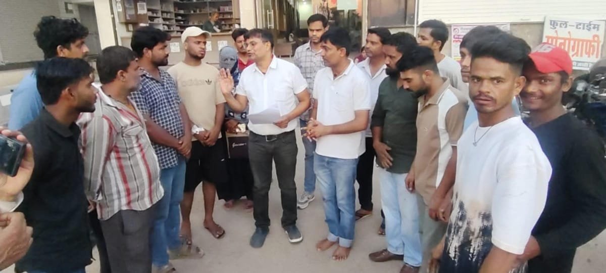 पेट दर्द के मरीज को गंभीर बताकर कोटा रेफर, सामान्य बताकर लौटाया