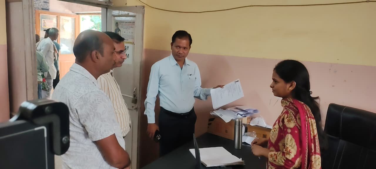 टीबी अस्पताल बूंदी में सीएमएचओ डॉ. सामर का औचक निरीक्षण