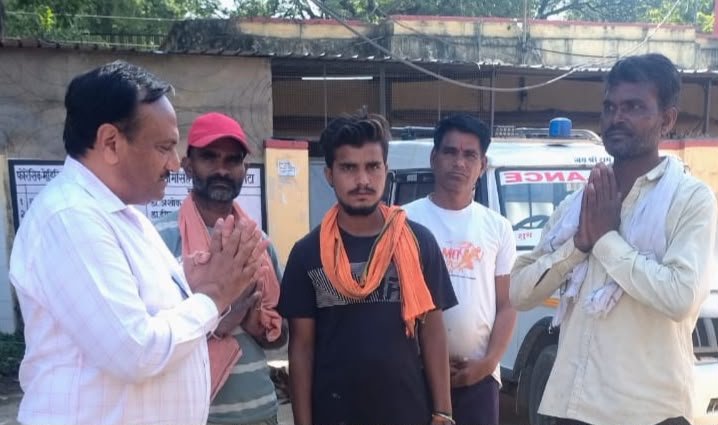 कुन्हाड़ी में लावारिस मिले महिला के शव का ह्यूमन हेल्प लाइन ने कराया अंतिम संस्कार
