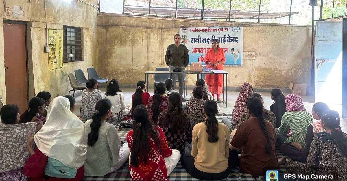 कन्या महाविद्यालय में आत्मरक्षा शिविर शुरू, छात्राओं को साइबर सुरक्षा के गुर सिखाए