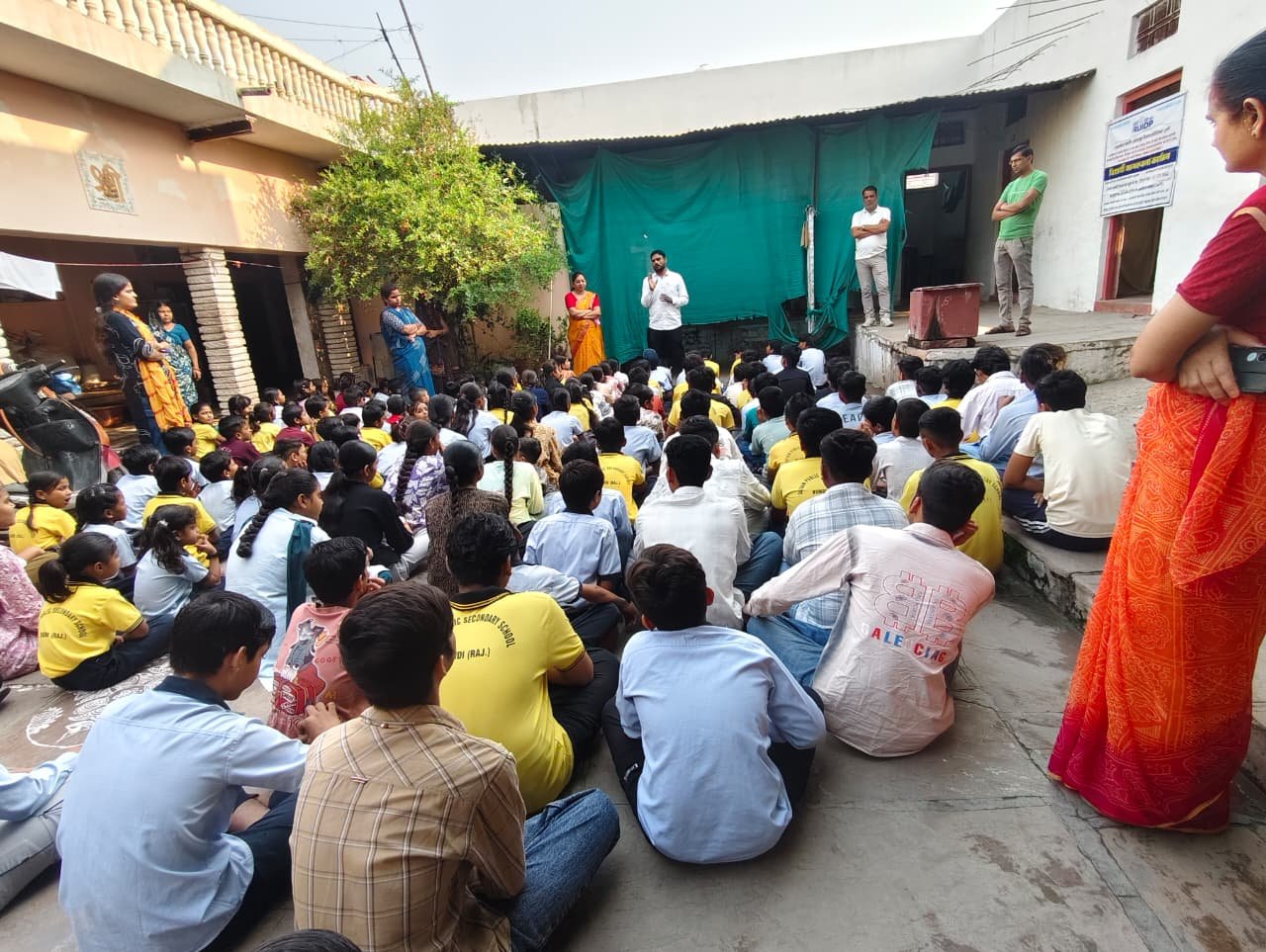 ‘जल है तो कल है’ का संदेश लेकर निकले बच्चे, स्कूल में खुद किया वाटर ऑडिट