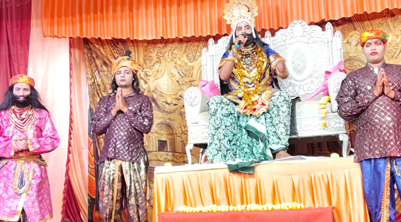 कैकेयी के वचन और राम वनवास के मंचन ने नम कीं आंखें, जय श्रीराम के जयकारों से गूंजा आजाद पार्क
