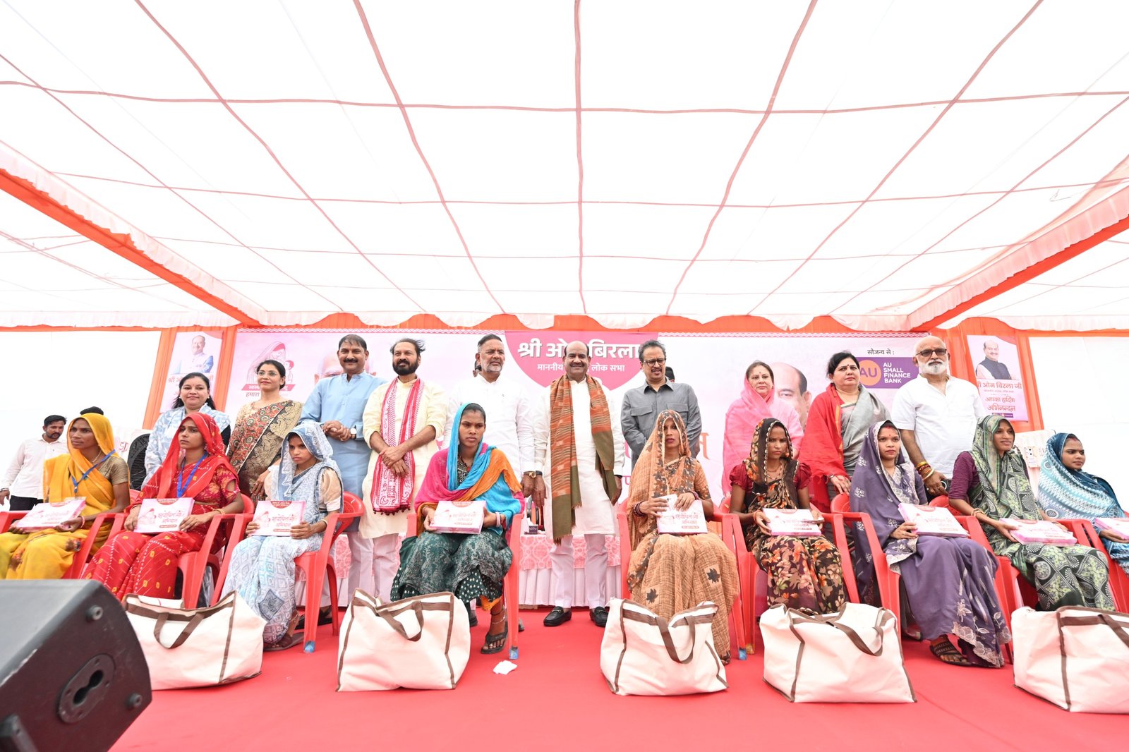 जिस मां से सृष्टि का सृजन, उसका स्वास्थ्य और सम्मान सर्वोपरि : ओम बिरला