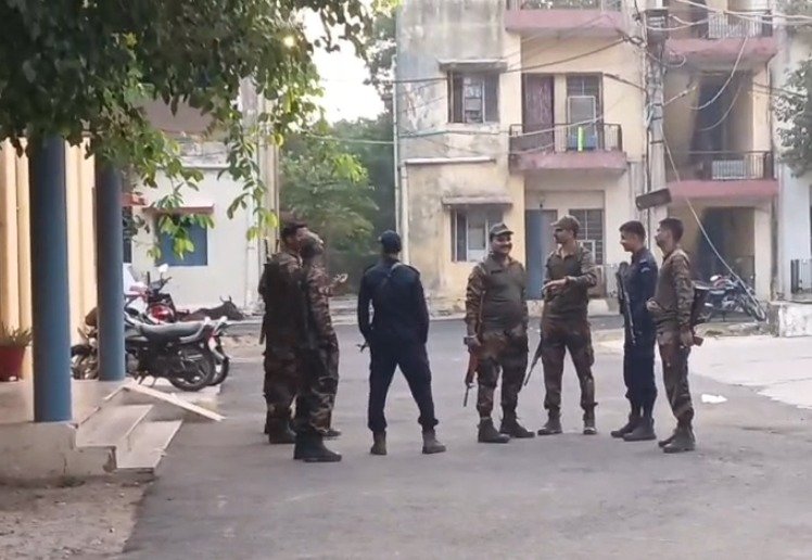 टाइगर श्रॉफ फायरिंग केस: आरोपियों को मुंबई ले जाते समय सुरक्षा को लेकर बढ़ी चिंता, पुलिस टीम कोटा लौटी