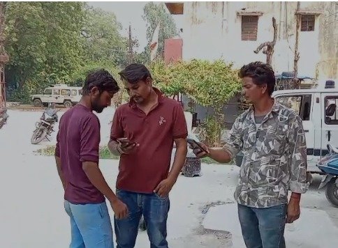 अज्ञात वाहन की टक्कर से व्यक्ति की मौत, तीन बच्चों के सिर से उठा पिता का साया