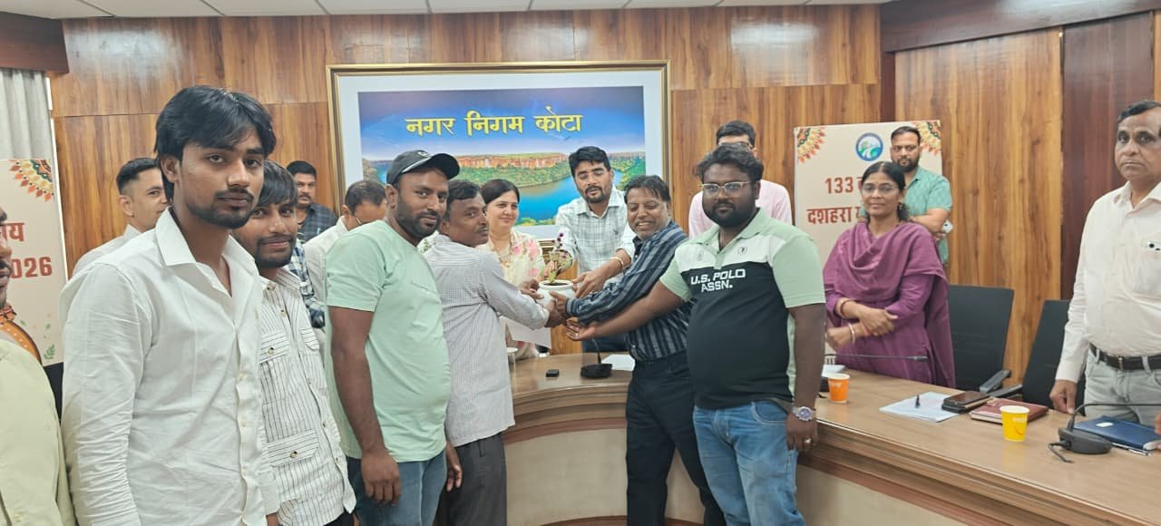 कोटा दशहरा मेला: रावण, कुंभकर्ण और मेघनाद के पुतले बनाने वाली टीम सम्मानित