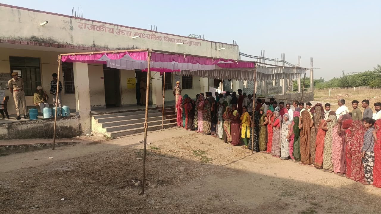 सुल्तानपुर की 44 ग्राम पंचायतों में मतदान जारी, सुबह 10 बजे तक 15.26% वोटिंग