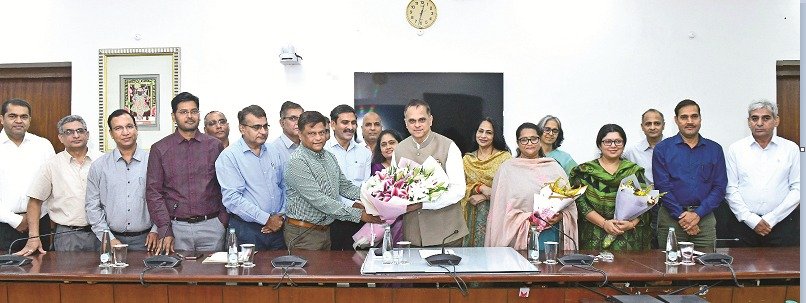16 आईएएस अधिकारियों को सुशासन का मंत्र