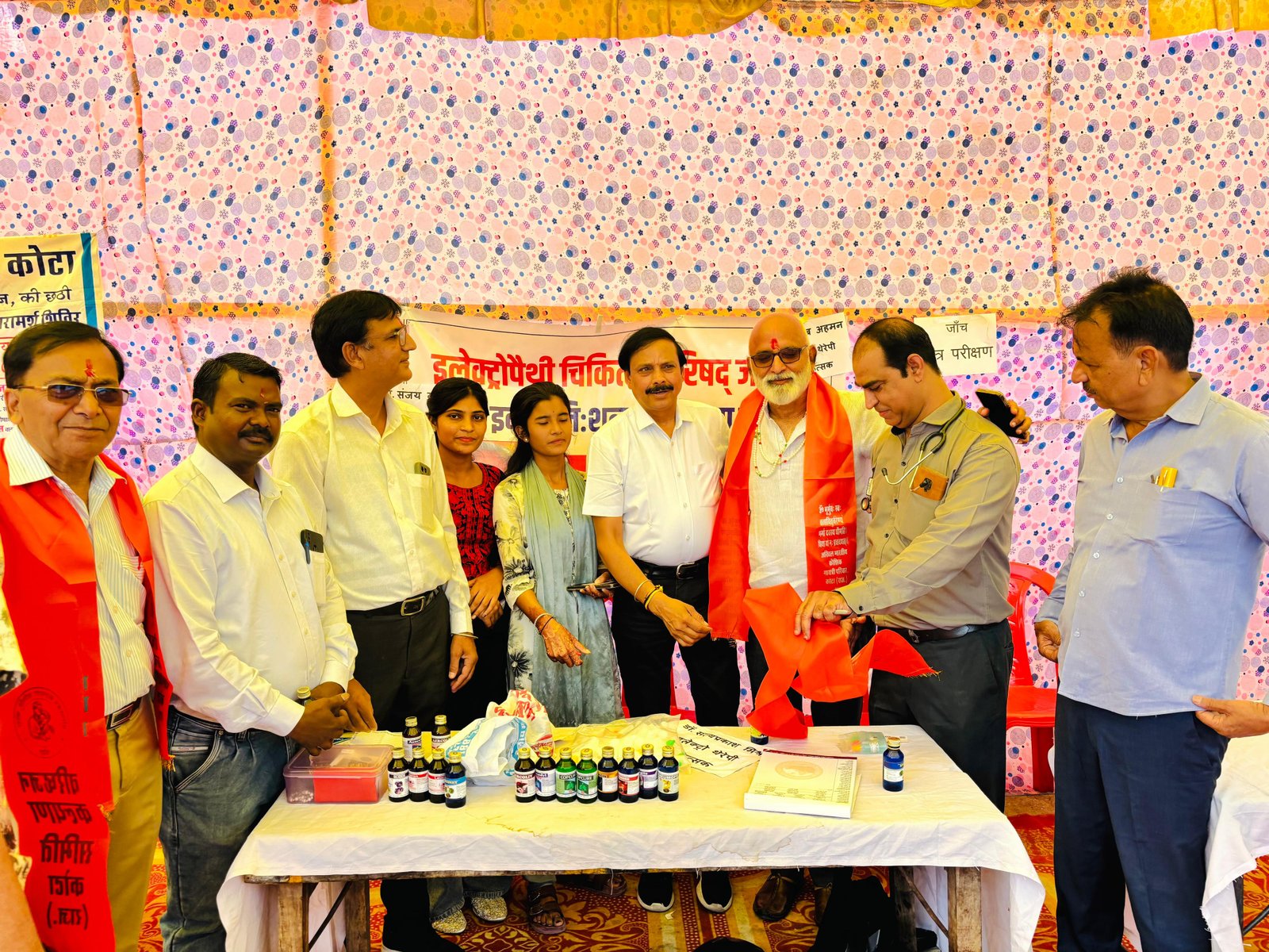 संत कोशिश जी महाराज की पुण्यतिथि पर इलेक्ट्रोपैथी चिकित्सा परिषद का सेवा कार्य, 289 मरीजों को मिला निःशुल्क उपचार