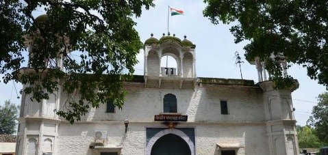 केंद्रीय कारागृह में 150 पुलिसकर्मियों का औचक सर्च ऑपरेशन