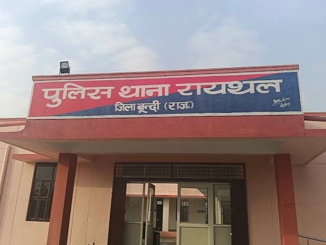 घर के बाहर खड़ी ट्रॉली चुराई, पुलिस ने तीन आरोपियों को दबोचा