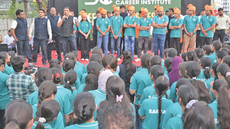 नीट रिजल्ट 2026 | पेपर टफ होने के बावजूद स्टूडेंट्स का प्रदर्शन बहुत सुधरा, कटऑफ पिछले वर्षों में अब तक की सबसे अधिक रही